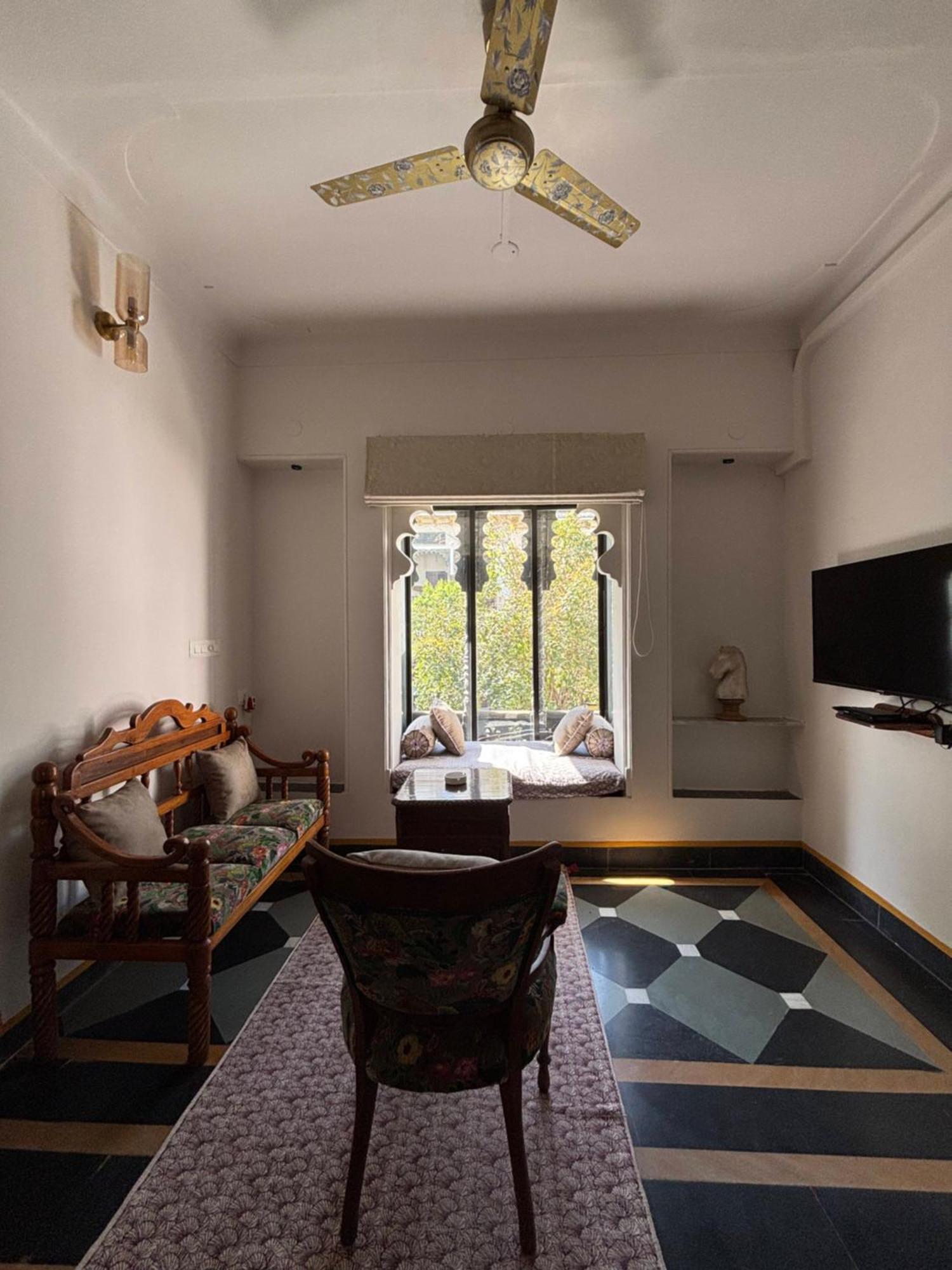 Hotel Kintsugi At Rangniwas à Udaipur Extérieur photo