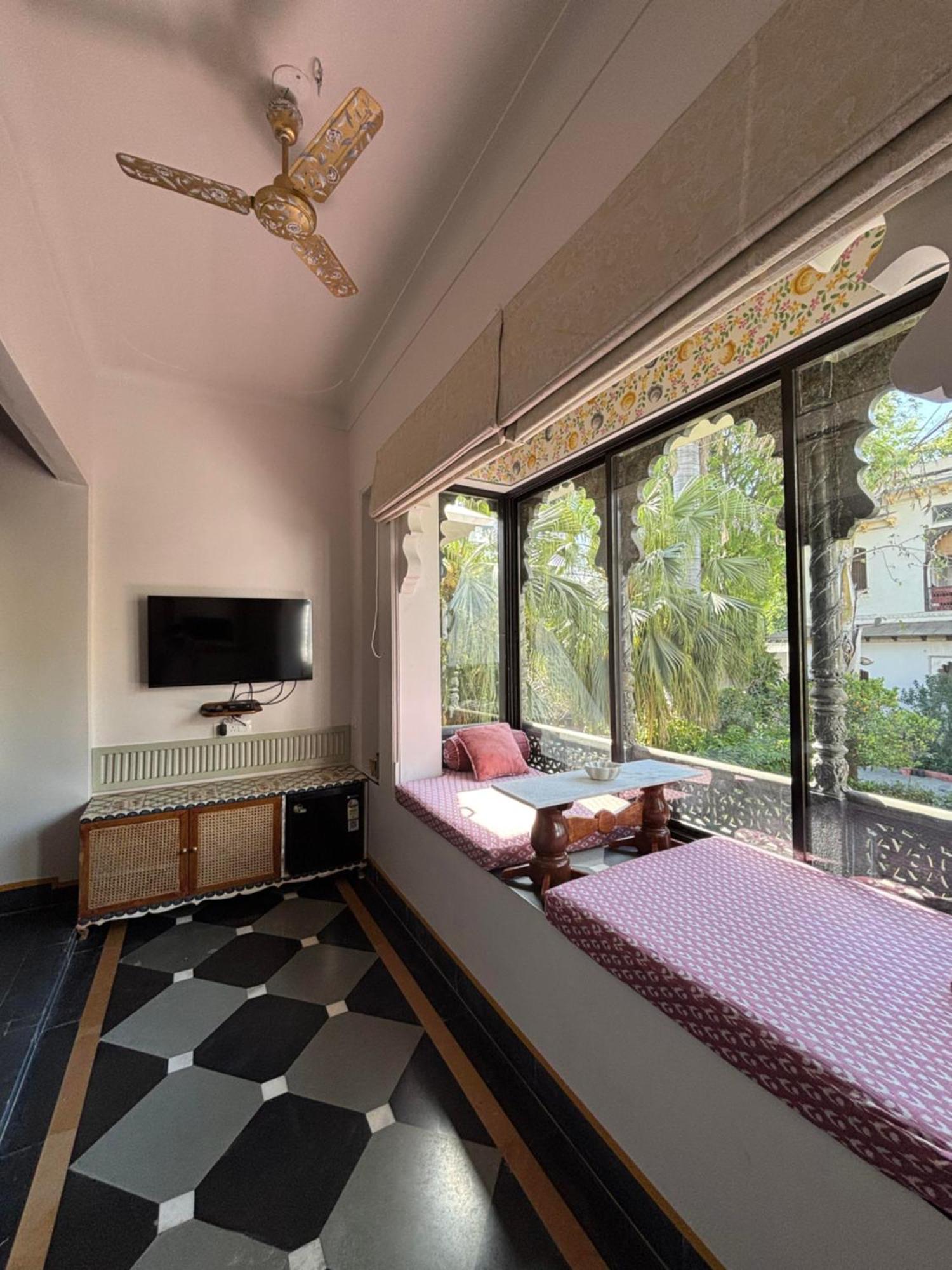Hotel Kintsugi At Rangniwas à Udaipur Extérieur photo