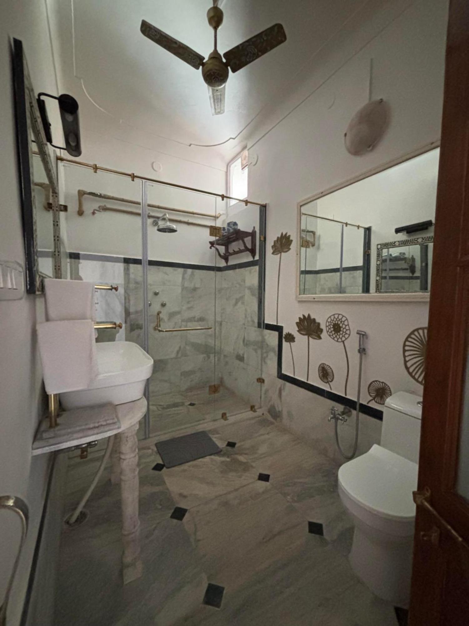 Hotel Kintsugi At Rangniwas à Udaipur Extérieur photo